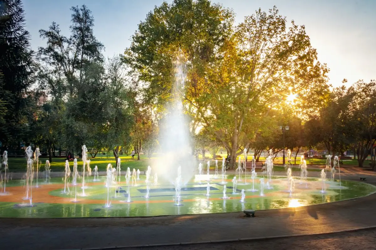 pontos turísticos De Santiago chile parque ararucano