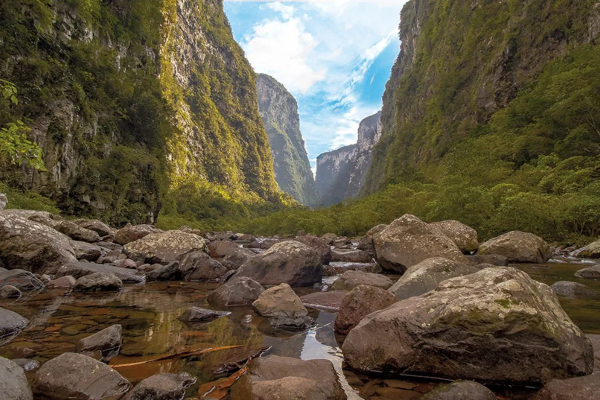 Descubra as 10 Melhores Trilhas do Brasil Trilha do Rio do Boi