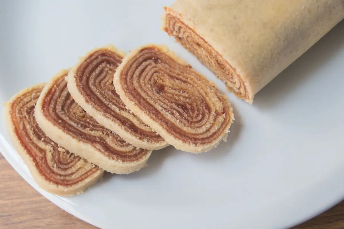comidas típicas nordestinas, bolo de rolo