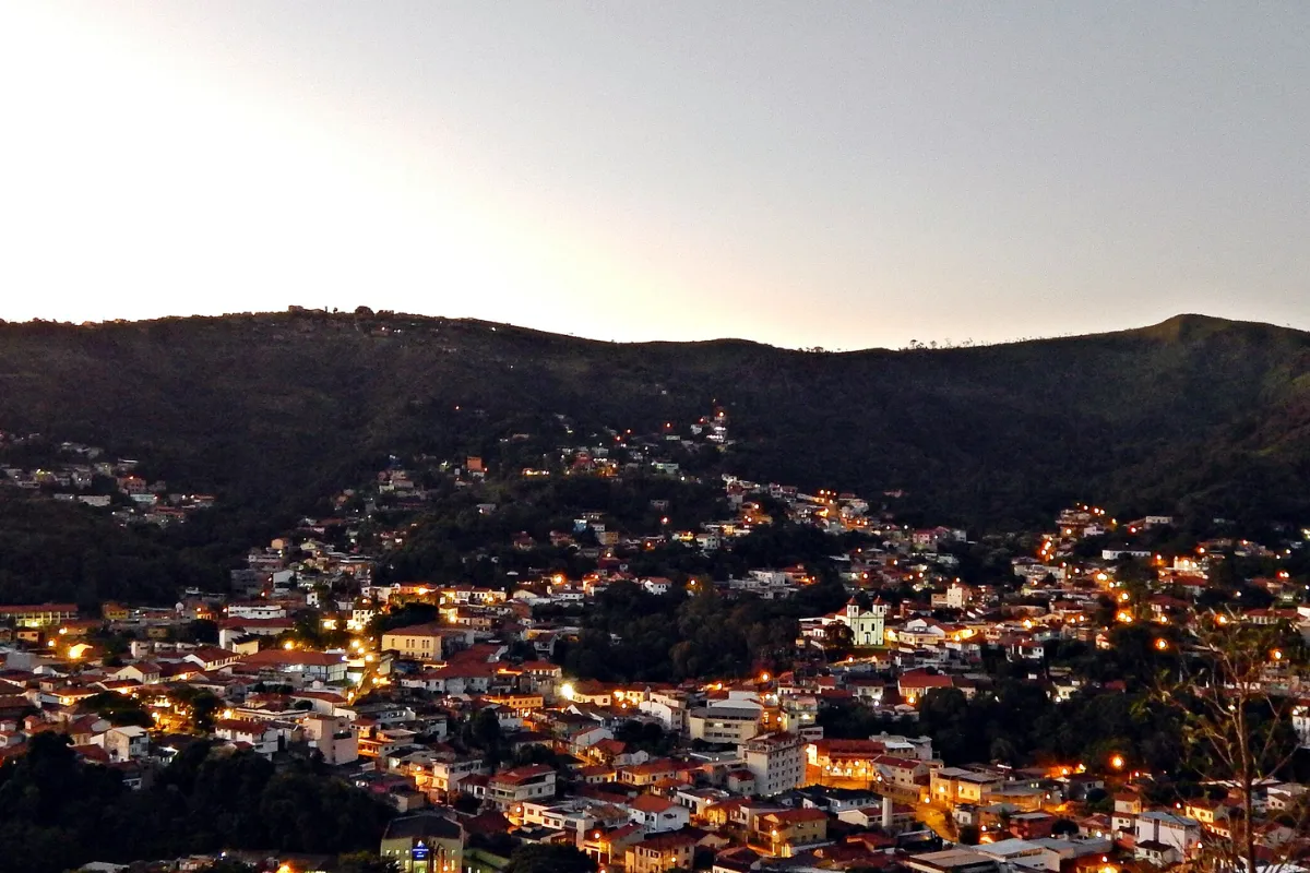 Bate e volta de BH: 7 Destinos para uma viajar e voltar no mesmo dia! bate e volta bh Sabará MG