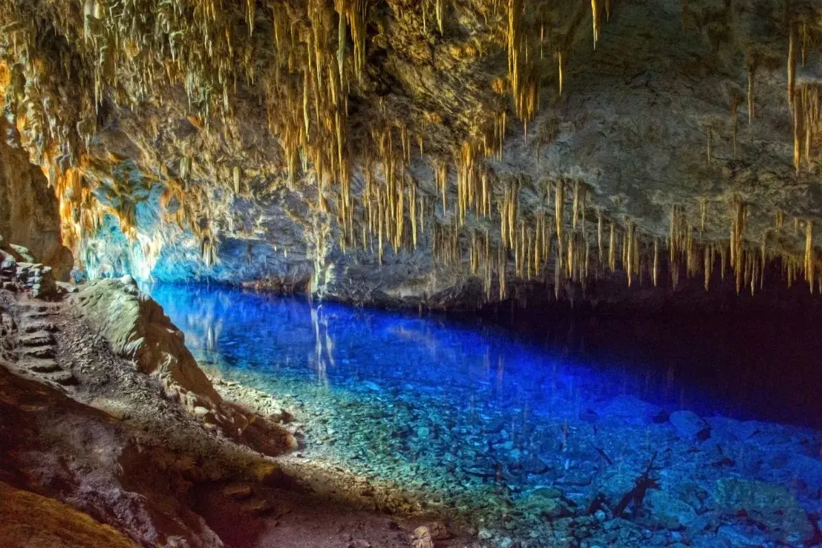 viagem para casal bonito gruta do lago azul