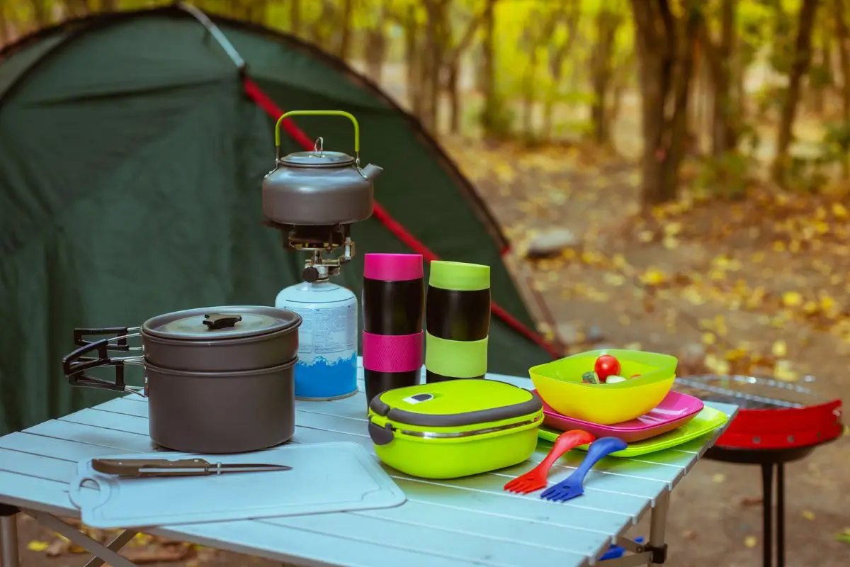 O que levar para acampar – Dicas para sua Aventura ao Ar Livre O que levar para acampar – itens para cozinhar em acampamento