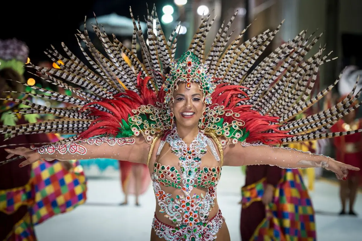 Carnaval 2025 no Rio de Janeiro: Desfiles e Ensaios das Escolas de Samba desfile carnaval 2025 Rio de Janeiro