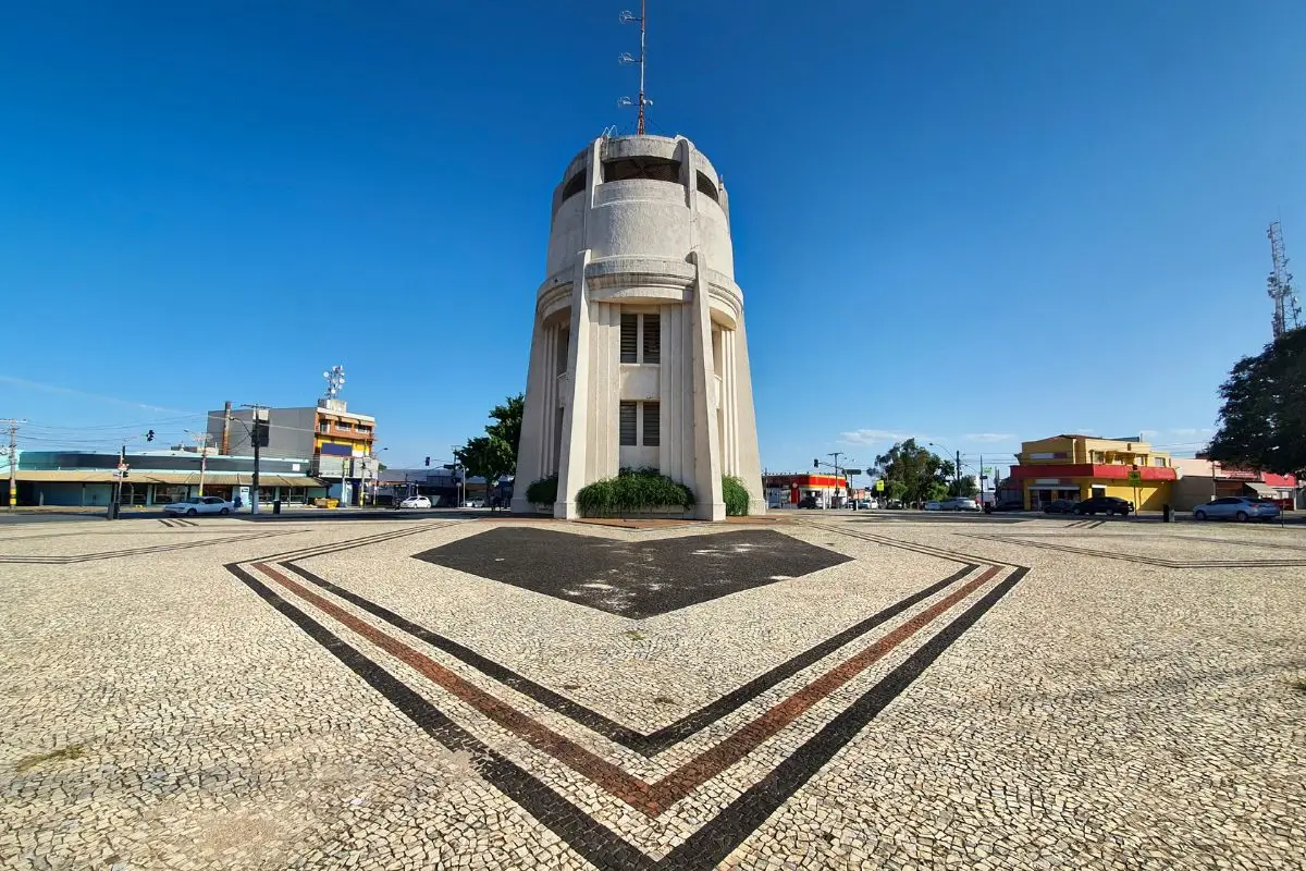 viajar barato para campinas torre do castelo