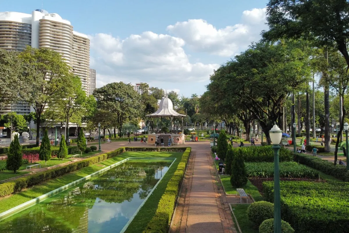 Como chegar em Belo Horizonte: Ônibus, carro, trem e avião como chegar em belo horizonte