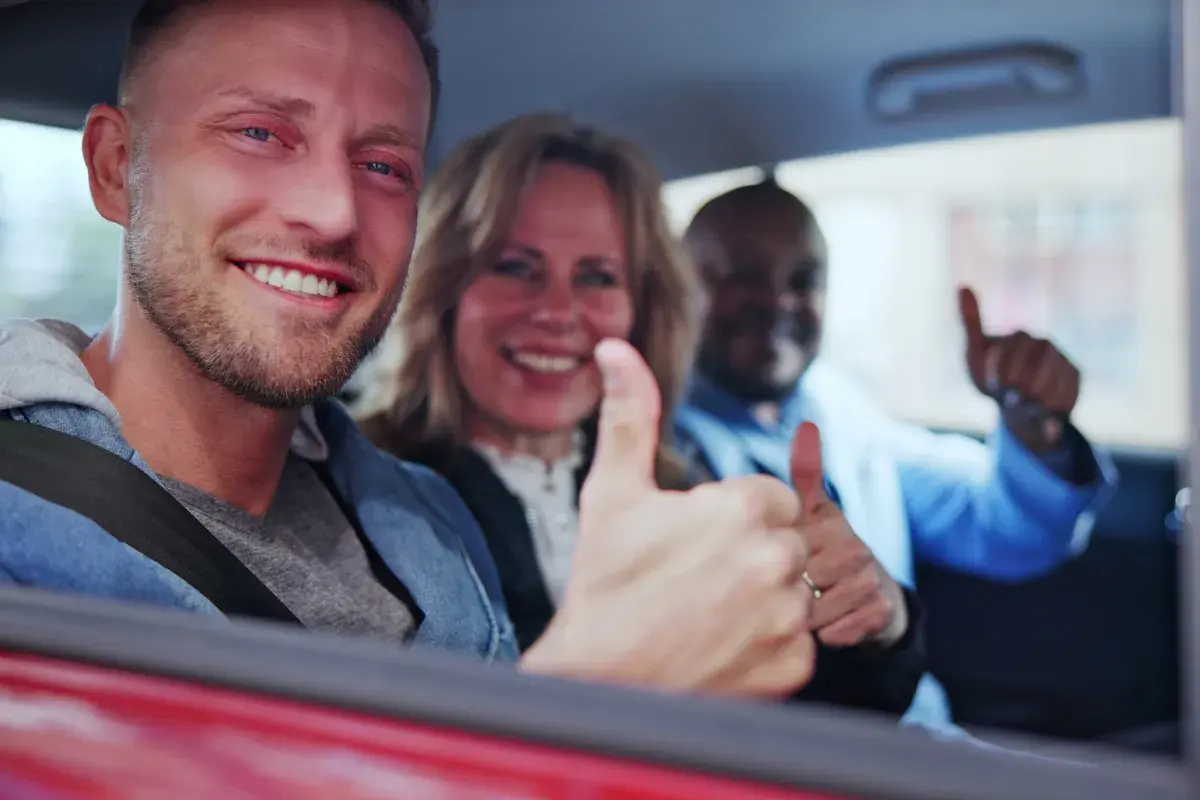 diferença entre carona e uber