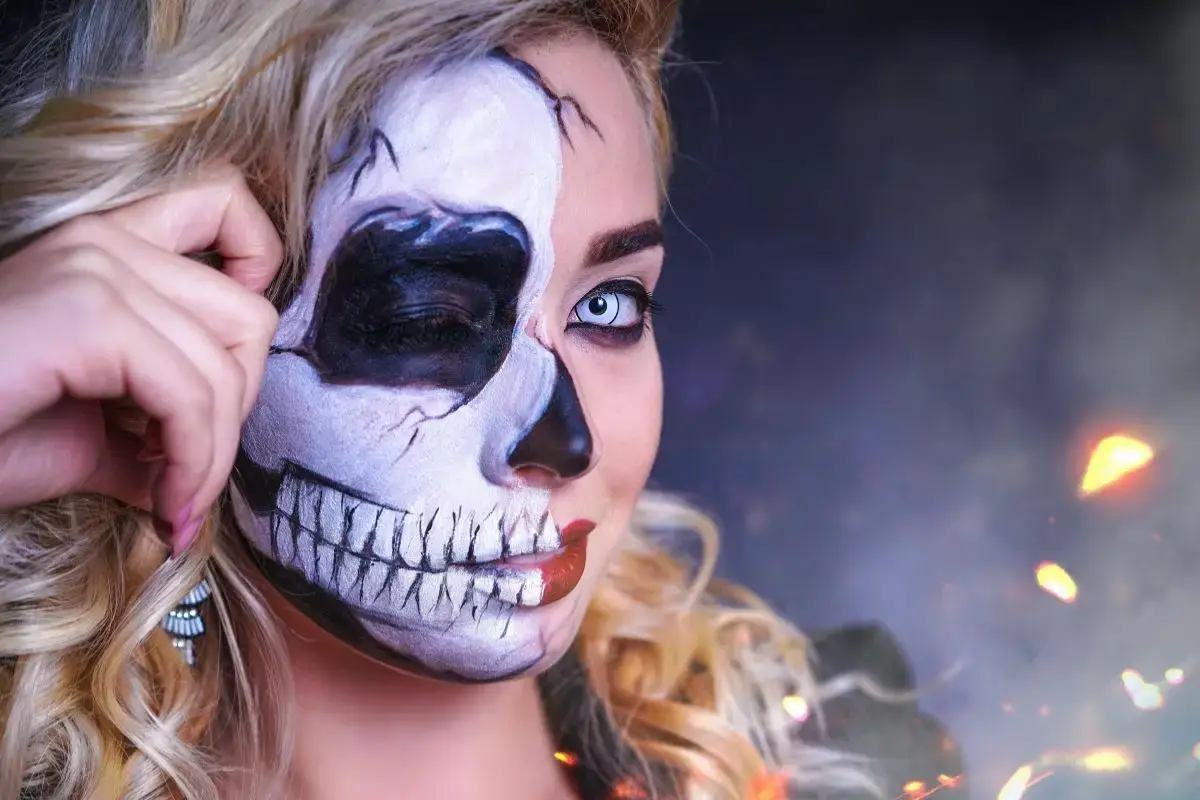 Fantasias de Halloween: 30 ideias engraçadas e assustadoras para arrasar na festa maquiagem de halloween