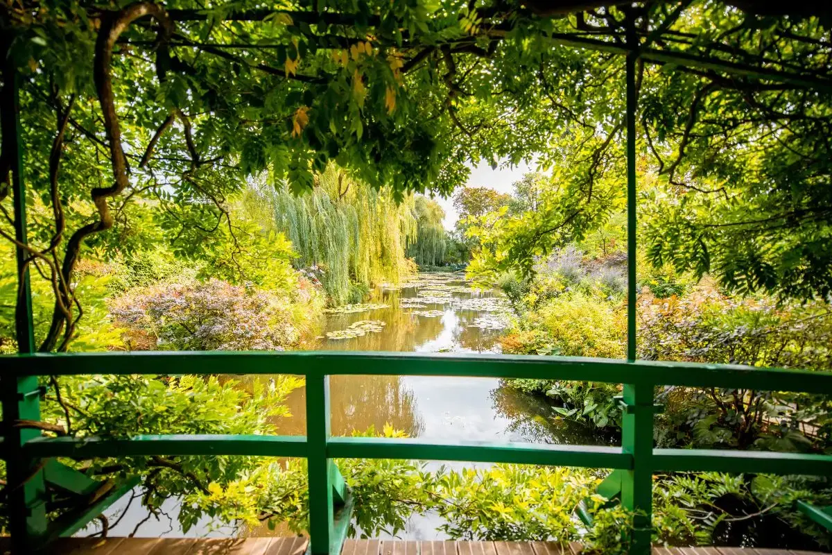 bate e volta de paris Giverny