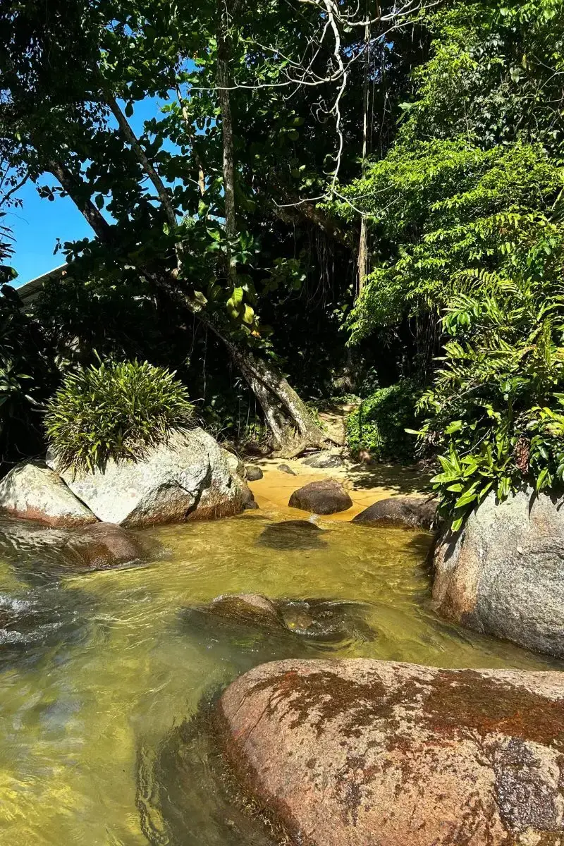 praia do pouso ilha grande