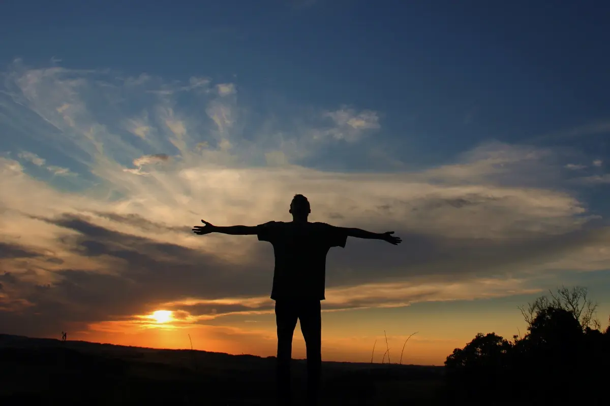 7 destinos brasileiros com os pores do sol mais icônicos. Foto: Canva.