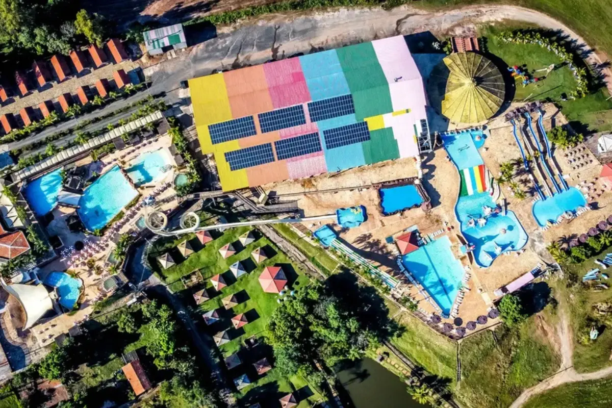 Onde se refrescar em SP: 4 parques aquáticos que são o refúgio perfeito no Carnaval No Vale das Águas, além das atividades aquáticas, é possível pescar e até festejar num churrasco. Foto: Divulgação.