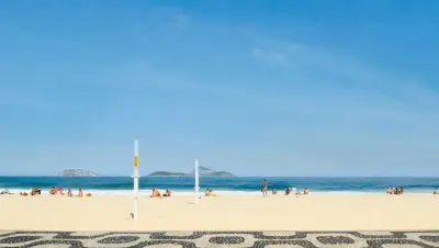 Praia de Ipanema é a única brasileira entre as melhores do mundo 2026. Foto: Pedro Kirilos/Riotur.