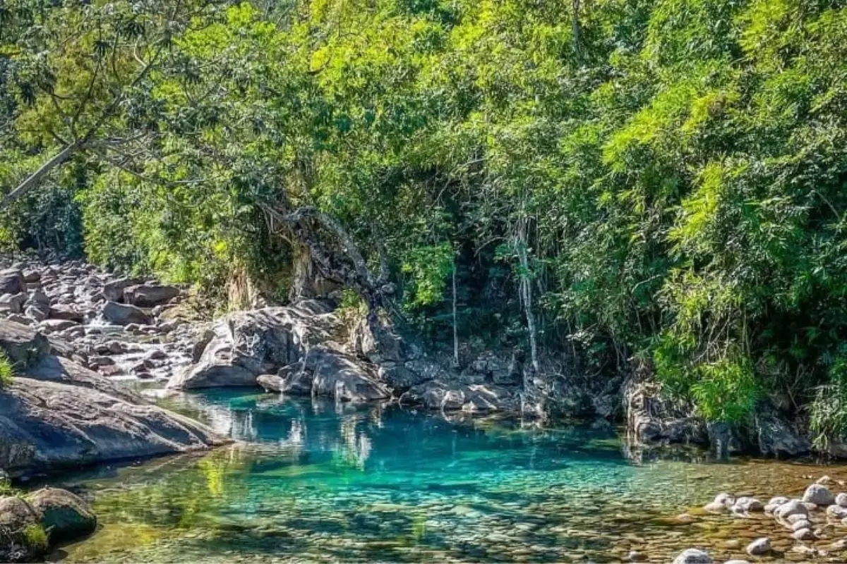 trilha do poço, lavrinhas-sp