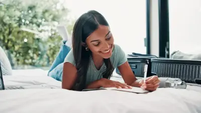 Dicas para fazer um caderno de viagens criativo. Foto: Shutterstock.