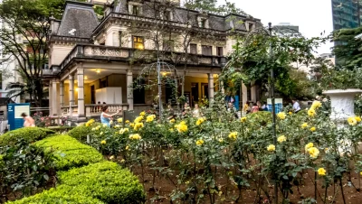 Casa das Rosas em São Paulo: O refúgio poético que resiste ao tempo na Avenida Paulista. Foto: Shutterstock.